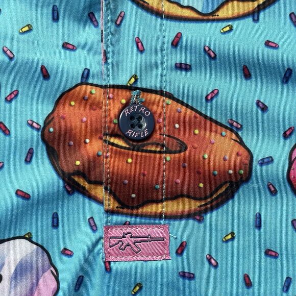 Retro Rifle Polo Shirt Men's Large Short Sleeve Blue Donuts AOP Golf Performance - Picture 3 of 8